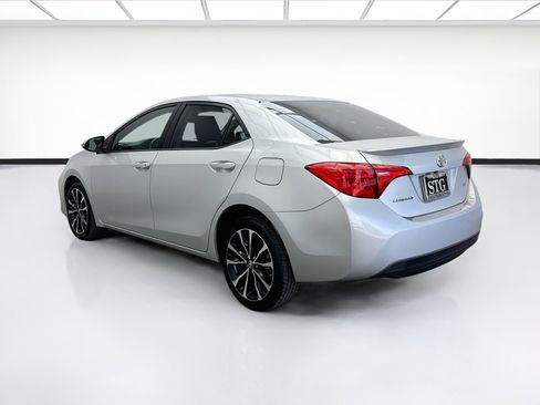 Used 2018 Toyota Corolla SE FWD image 6