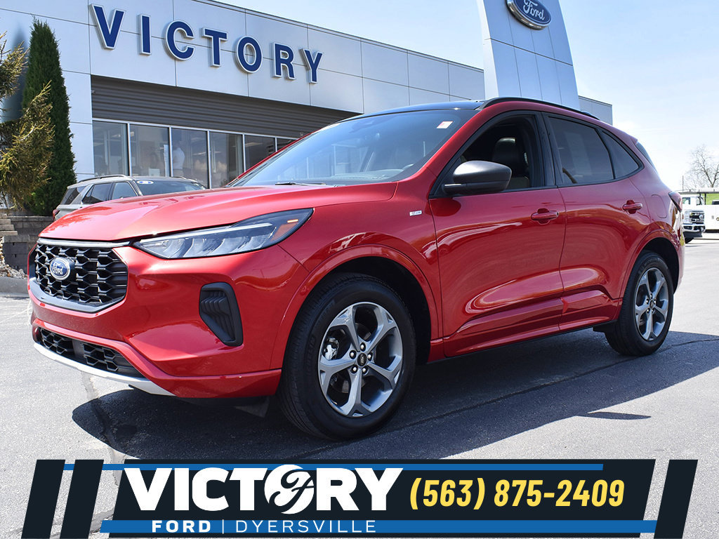 Used 2024 Ford Escape ST-Line w/ Tech Pack #1 AWD/4WD image 1