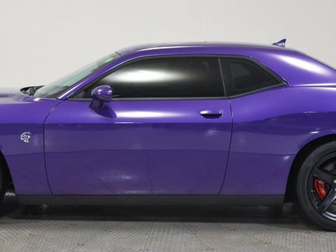 Used 2019 Dodge Challenger SRT Hellcat image 10