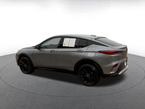 Used 2025 Buick Envista Sport Touring image 10