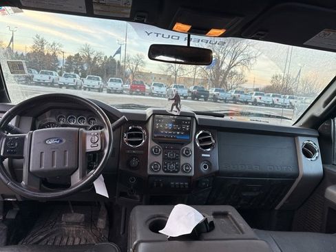 Used 2016 Ford F250 Lariat w/ Lariat Interior Package image 14