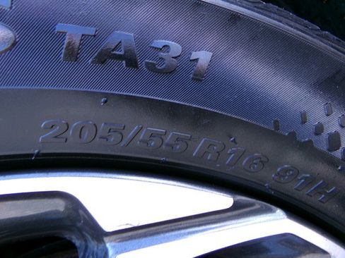 Used 2023 Kia Forte LXS image 24