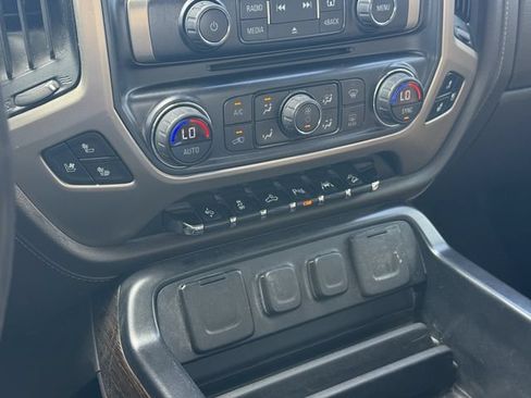 Used 2018 GMC Sierra 1500 Denali RWD image 27