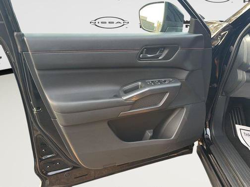Used 2024 Nissan Pathfinder Rock Creek AWD/4WD image 12