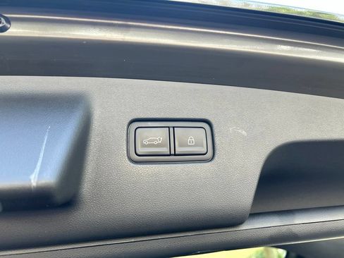 Used 2026 Hyundai Palisade SEL FWD image 46