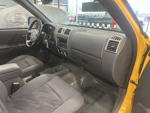 Used 2004 Chevrolet Colorado LS RWD image 26