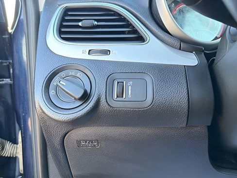 Used 2020 Dodge Journey SE w/ SE Popular Equipment Group image 29