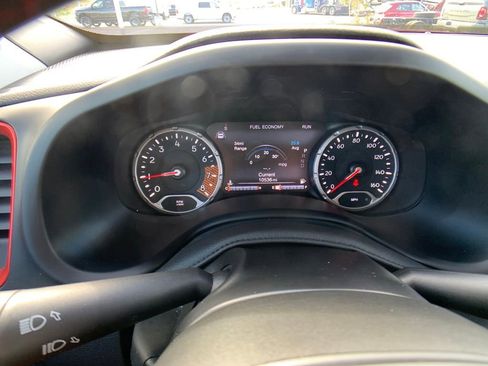 Used 2023 Jeep Renegade Trailhawk image 18