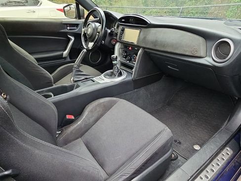 Used 2019 Toyota 86 image 11