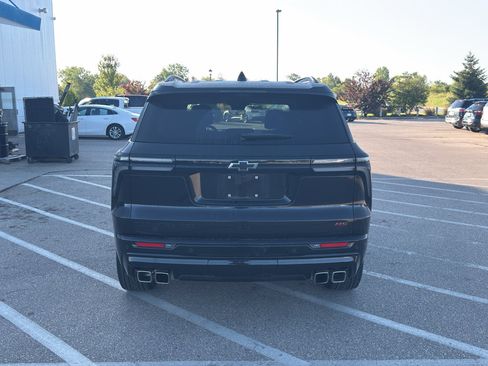 Used 2024 Chevrolet Traverse RS w/ LPO, Floor Liner Package AWD/4WD image 4