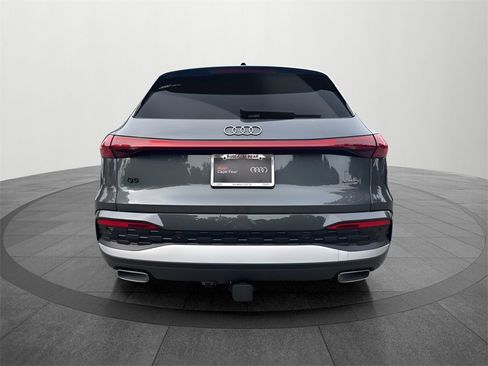 New 2025 Audi Q5 2.0T Premium Plus w/ Premium Plus image 4