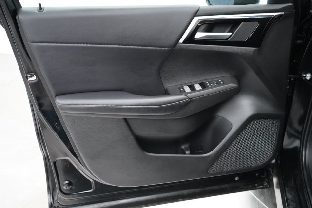 Used 2023 Mitsubishi Outlander SE AWD/4WD image 9
