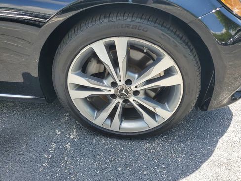 Used 2018 Mercedes-Benz C 300 Sedan w/ Premium Package image 5