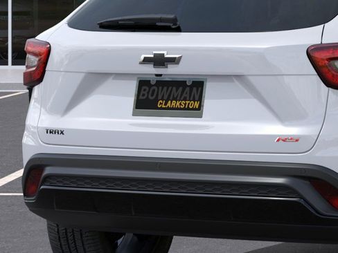 New 2025 Chevrolet Trax RS w/ Driver Confidence Package image 14