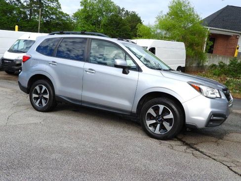 Used 2017 Subaru Forester 2.5i Premium w/ All-Weather Package image 15