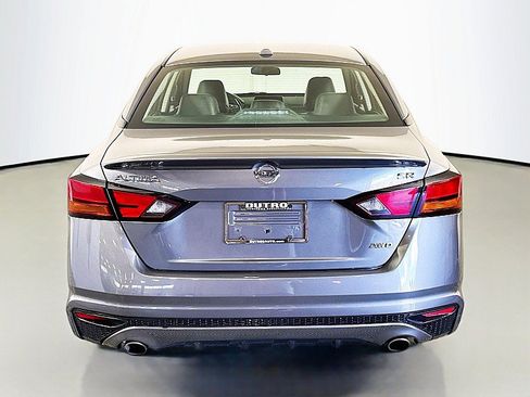 Used 2019 Nissan Altima 2.5 SR w/ SR Premium Package AWD/4WD image 6