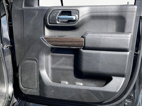 Used 2021 Chevrolet Silverado 1500 LT Trail Boss image 29