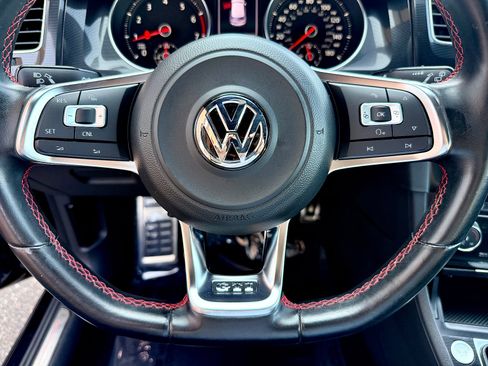 Used 2015 Volkswagen GTI SE w/ Lighting Package (SEL) FWD image 16