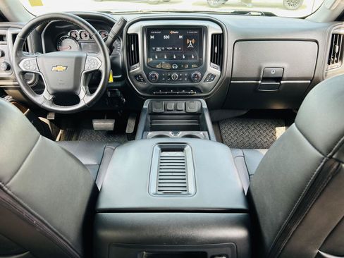 Used 2018 Chevrolet Silverado 1500 LTZ w/ Sport Package AWD/4WD image 22