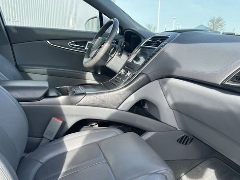 Used 2020 Lincoln Nautilus Reserve w/ Equipment Group 202A image 21