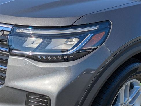 New 2026 Ford Explorer Active image 9