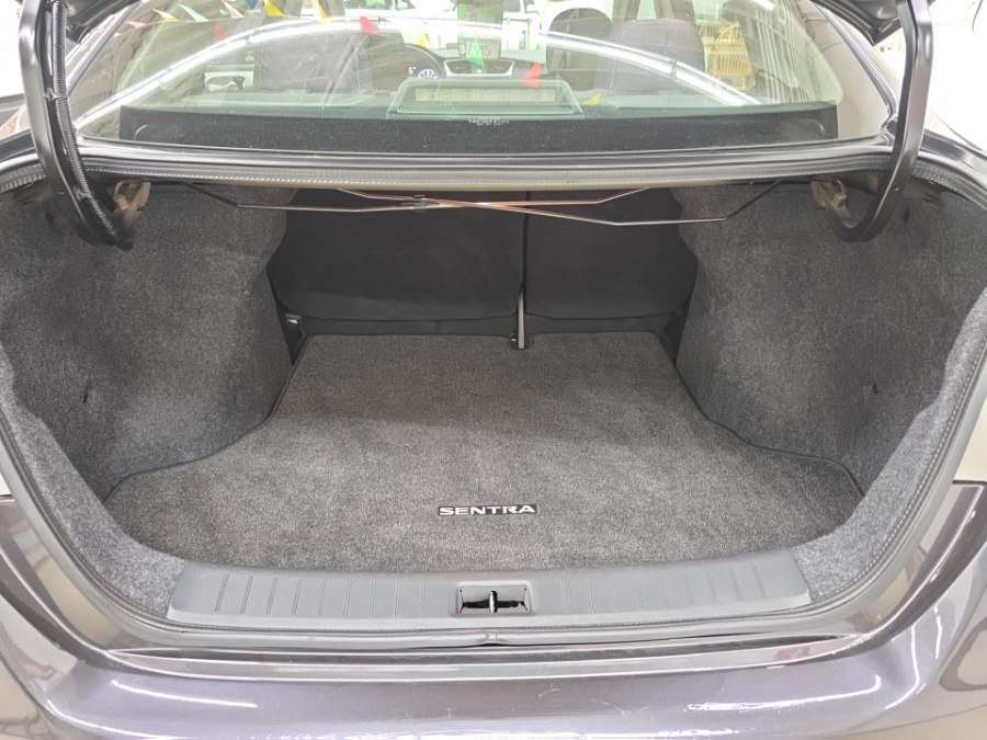Used 2014 Nissan Sentra S FWD image 26
