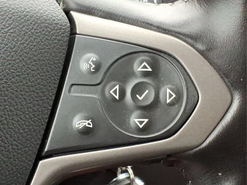 Used 2019 Chevrolet Colorado Z71 AWD/4WD image 25