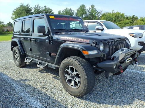 Used 2023 Jeep Wrangler Unlimited Rubicon w/ Cold Weather Group AWD/4WD image 14