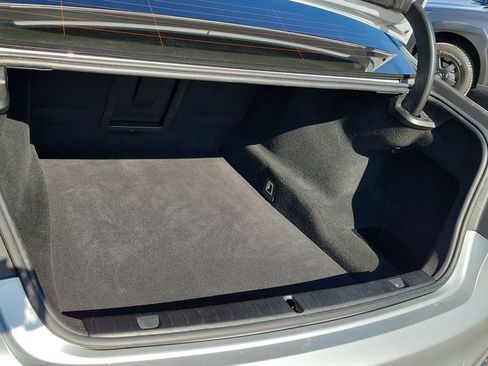 Used 2019 BMW 740i xDrive 740i xDrive Executive w/ Executive Package image 11