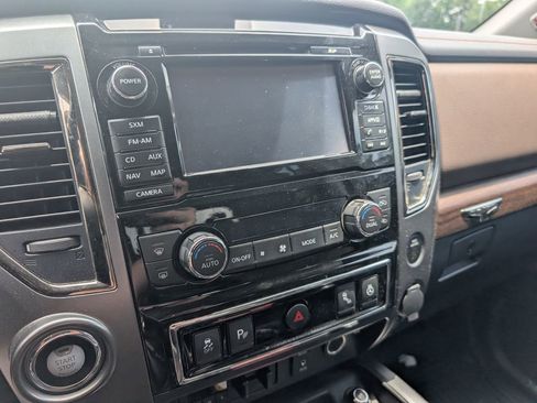 Used 2017 Nissan Titan Platinum Reserve RWD image 16