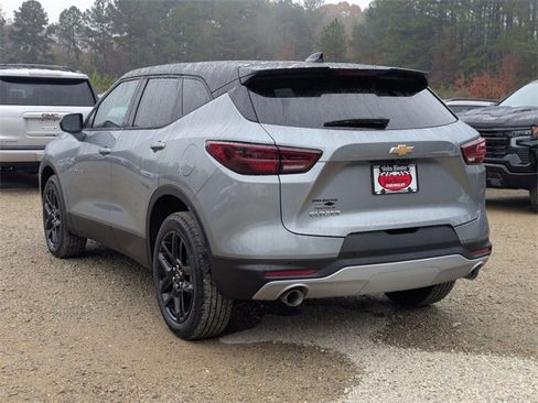 New 2026 Chevrolet Blazer LT image 4