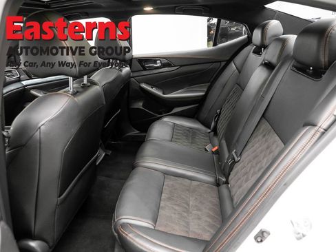 Used 2023 Nissan Maxima SR w/ Sport Mat Group FWD image 24