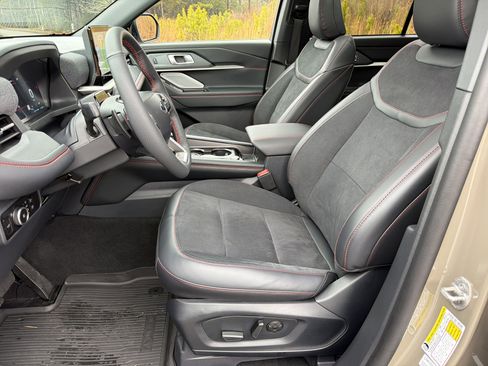 Used 2026 Ford Explorer ST w/ Sun And Sound Package image 9