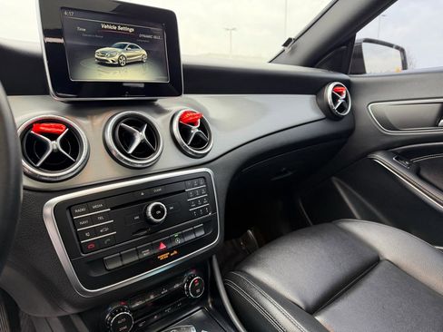 Used 2016 Mercedes-Benz CLA 250 image 29