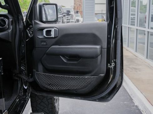 Used 2022 Jeep Wrangler Unlimited Rubicon w/ Trailer Tow Package AWD/4WD image 26