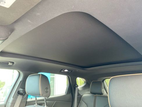 Used 2019 Chevrolet Blazer Premier w/ Sun and Wheels Package FWD image 19