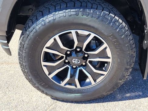 Used 2023 Toyota Tacoma TRD Sport w/ Advanced Technology Package image 10