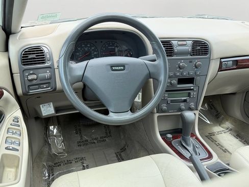 Used 2003 Volvo S40 FWD image 13