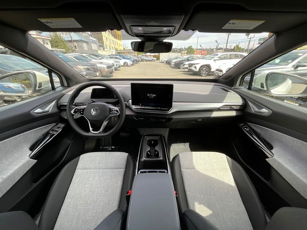 New 2026 Volkswagen ID.4 Pro AWD/4WD image 15