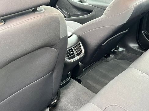 Used 2024 Chevrolet Malibu LT image 24