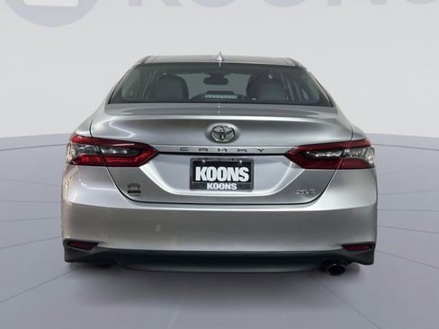 Used 2024 Toyota Camry XLE image 5