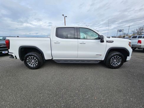 Used 2020 GMC Sierra 1500 AT4 w/ AT4 Premium Package image 9