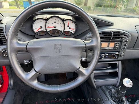 Used 1998 Porsche Boxster image 11