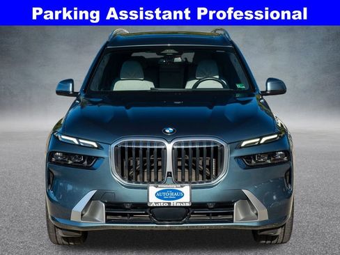 Used 2023 BMW X7 xDrive40i w/ Premium Package image 11