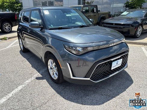 Used 2024 Kia Soul LX w/ Option Group 015 FWD image 7