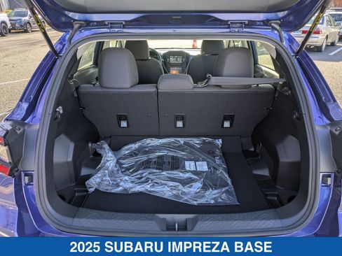 Certified 2025 Subaru Impreza 2.0i image 17