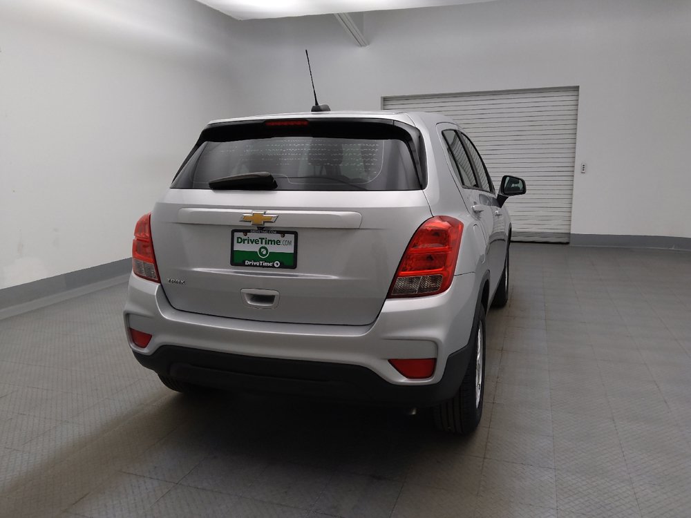 Used 2020 Chevrolet Trax LS FWD image 7