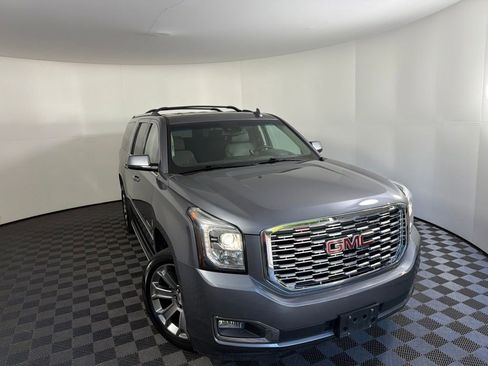 Used 2018 GMC Yukon XL Denali w/ Open Road Package AWD/4WD image 2