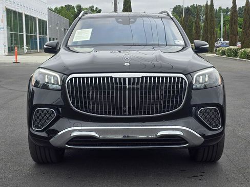 Used 2025 Mercedes-Benz Maybach GLS 600 4MATIC image 9