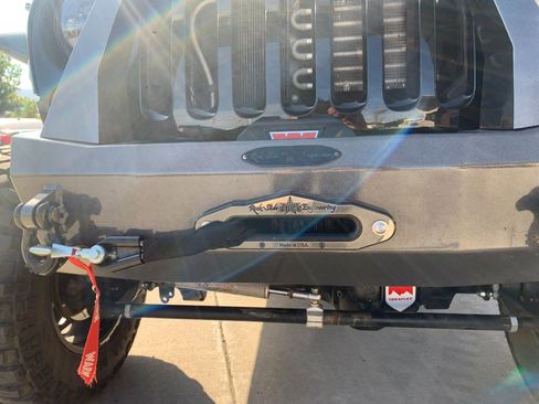 Used 2010 Jeep Wrangler Unlimited Rubicon w/ Dual Top Group image 32